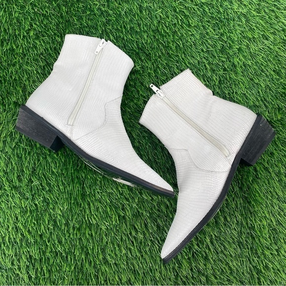 FREE PEOPLE NEW Luke Western White Croc Point Toe Zip Ankle Bootie Boot - Picture 5 of 11